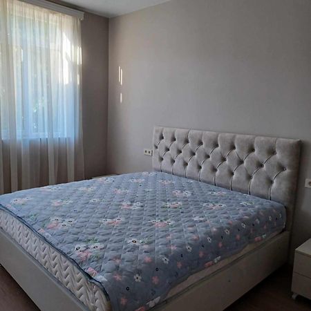 Гостевой дом Shamil House Махинджаури Экстерьер фото